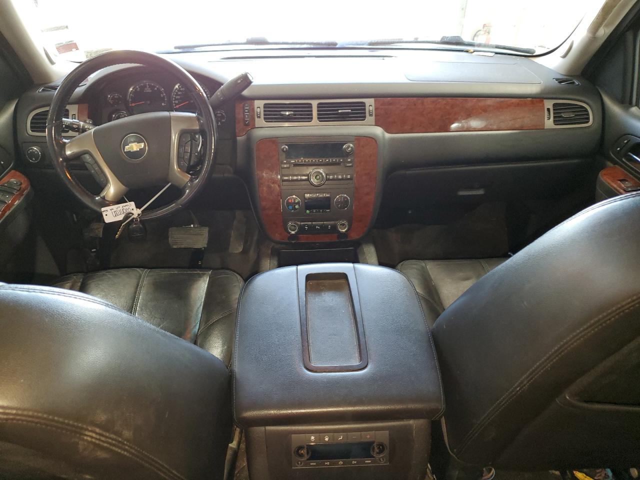 1GNSCJE08ER218177 2014 Chevrolet Suburban C1500 Lt