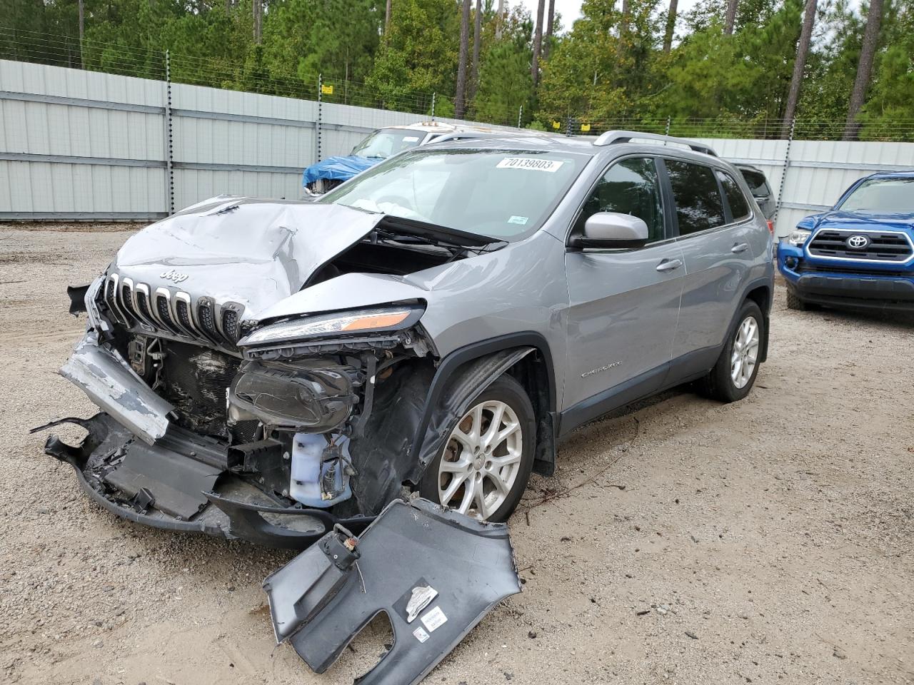 1C4PJLCB7FW560145 2015 Jeep Cherokee Latitude