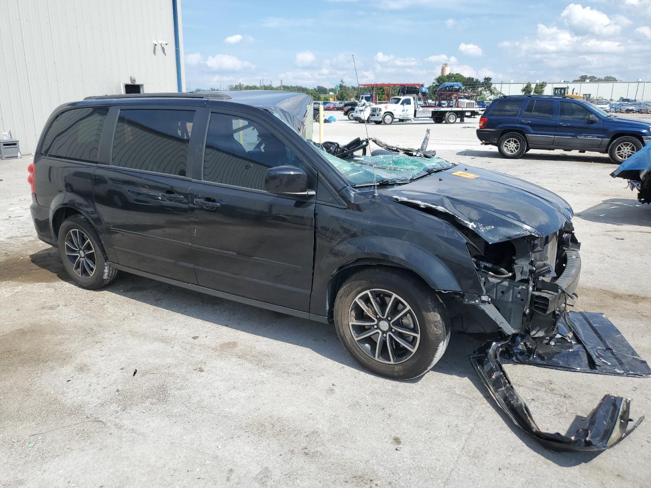 2C4RDGEGXHR740411 2017 Dodge Grand Caravan Gt