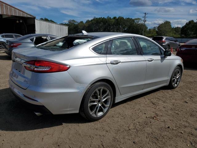 3FA6P0CD7KR180560 Ford Fusion SEL 3