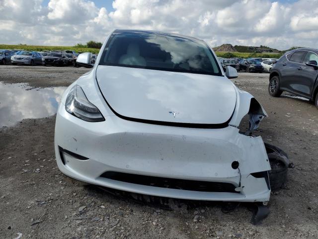 7SAYGDEE9NF368439 Tesla Model Y  5