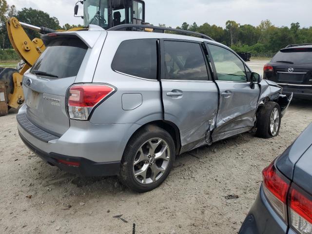 JF2SJAWC6HH454765 Subaru Forester 2.5i Touring