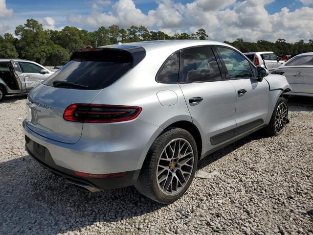 VIN WP1AA2A54JLB00379 2018 Porsche Macan no.3