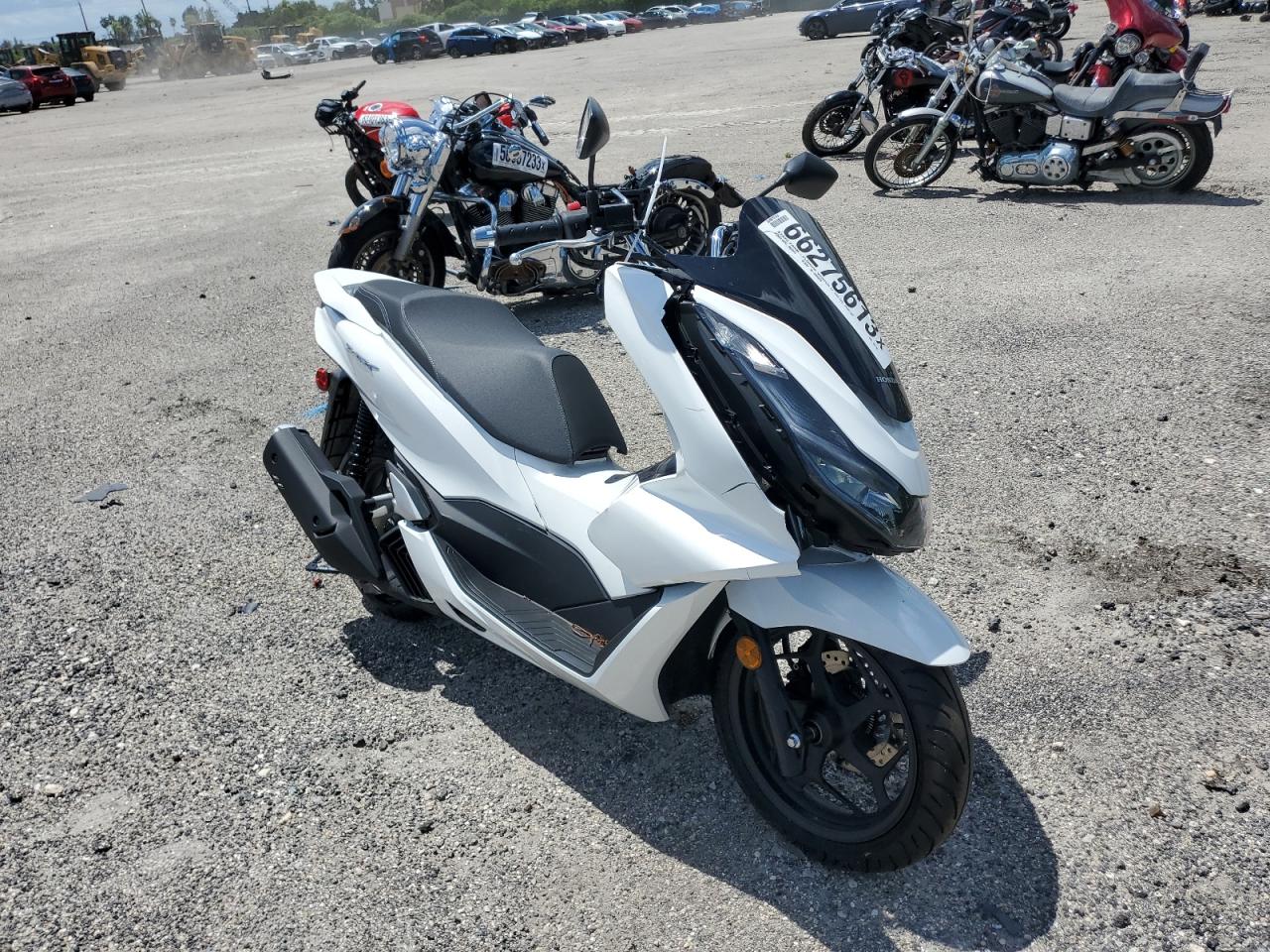 RLHKF4719NY100796 HONDA PCX 150 2022