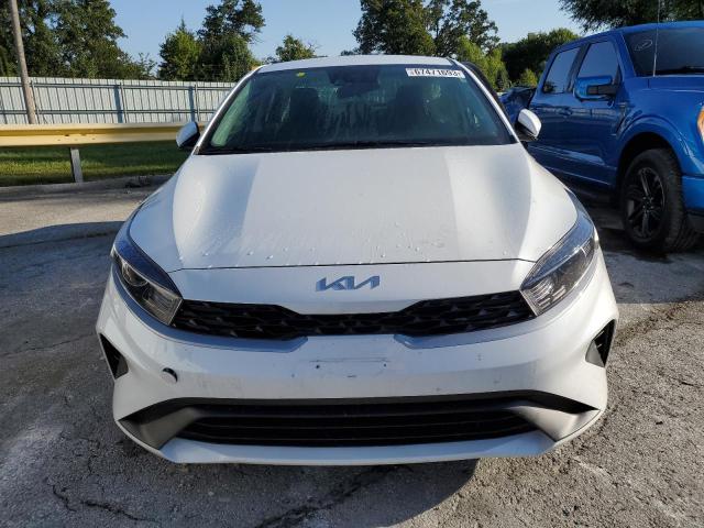 3KPF24AD0PE553827 Kia Forte LX 5