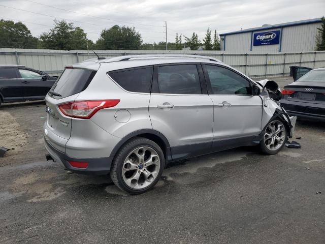 1FMCU0J98EUE46746 Ford Escape Titanium