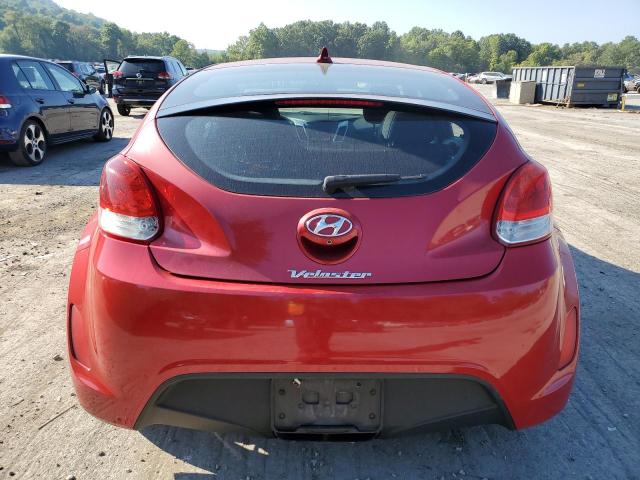 VIN: KMHTC6AD5FU233717 Auction: COPART Lot: 66857883 Location: PA - PITTSBURGH NORTH KMHTC6AD5FU233717 HYUNDAI VELOSTER 2015 RED Photo 6