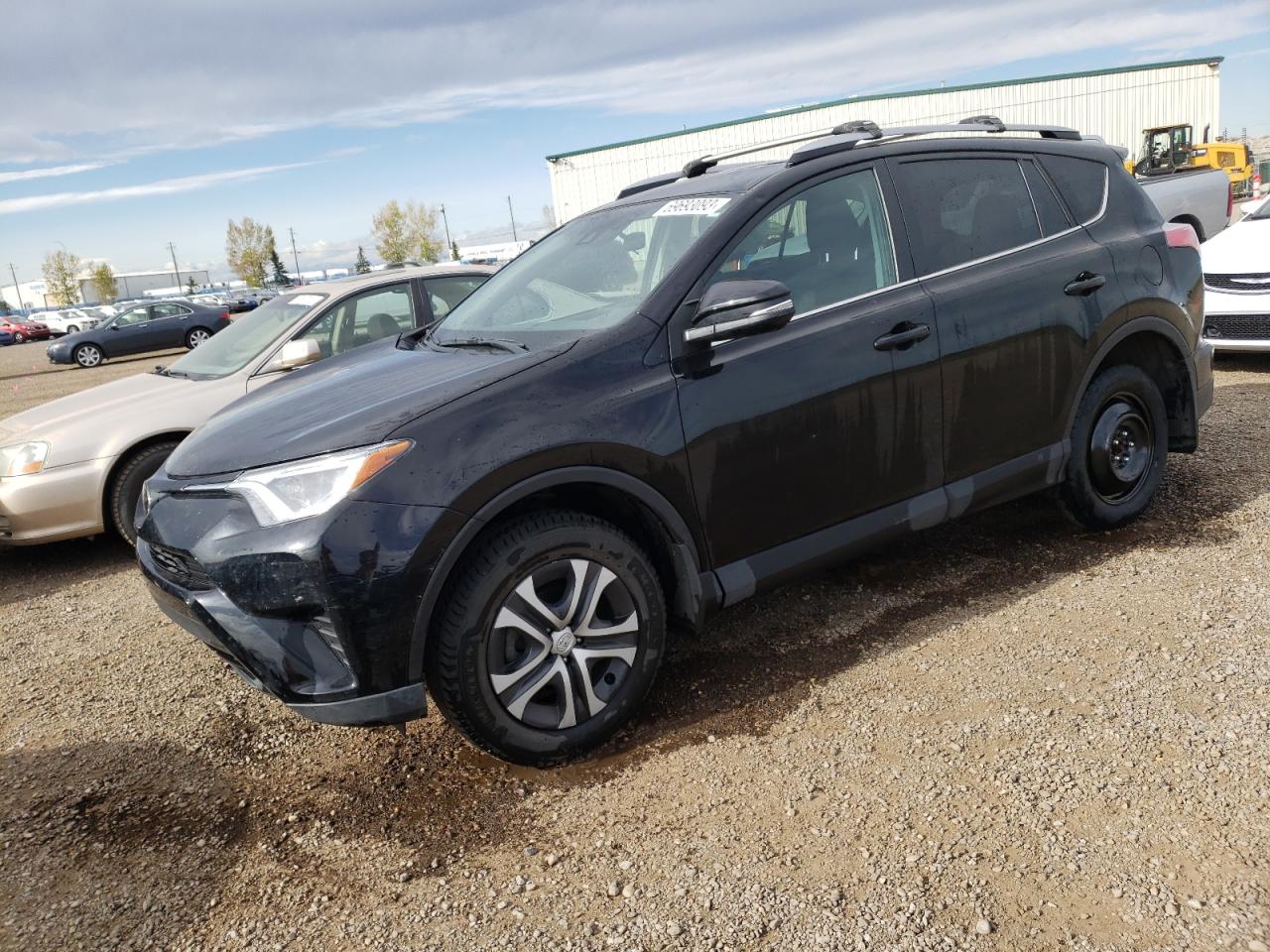 2T3BFREV9HW619428 2017 Toyota Rav4 Le