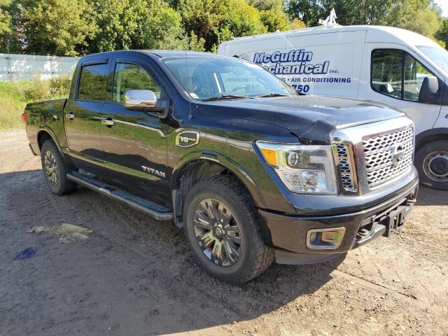 NISSAN TITAN 2017 Чорний