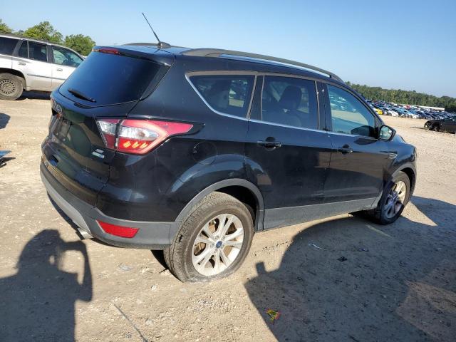 1FMCU9G92JUC63509 Ford ESCAPE SE
