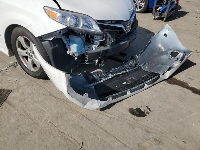 5TDKZ3DC1KS010895 Toyota All Models SIENNA LE 13