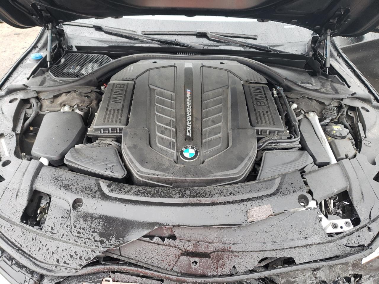  BMW M7 2018 Вугільний