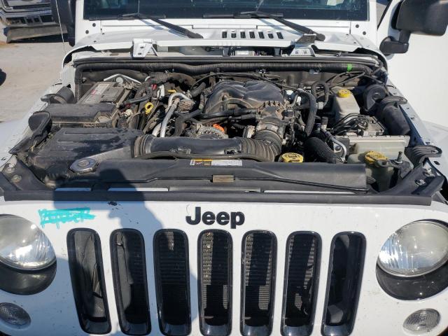 1C4BJWEG7EL182123 Jeep Wrangler Unlimited Sahara