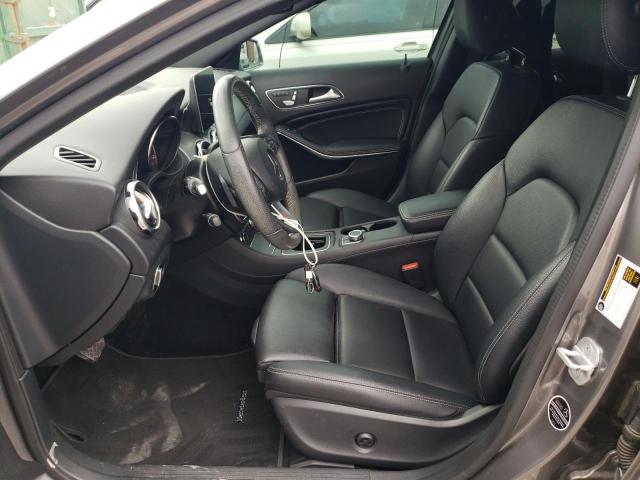 WDCTG4EB5JJ417596 Mercedes-Benz GLA 250