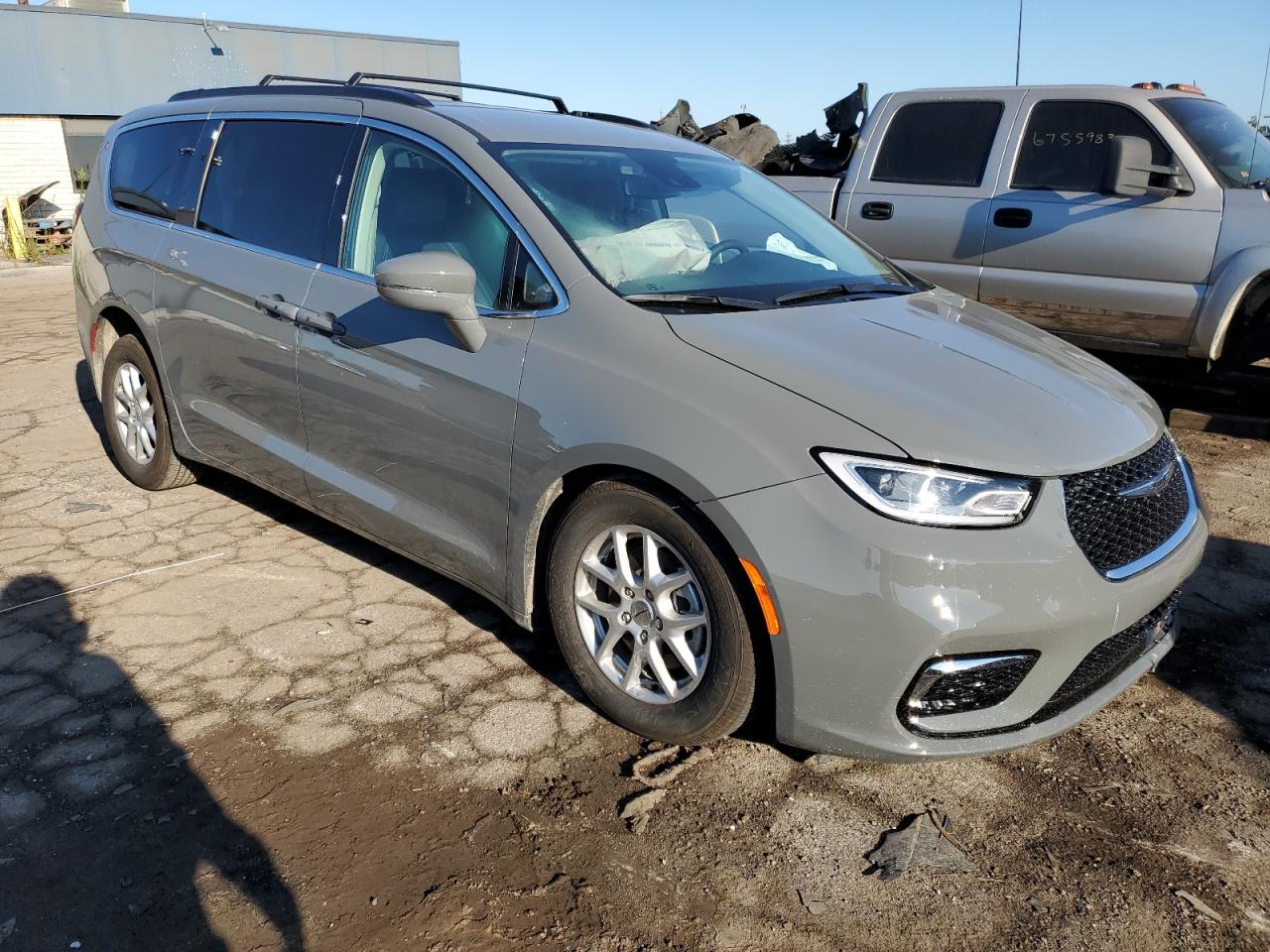 2C4RC1BGXNR146014 Chrysler Pacifica T 4