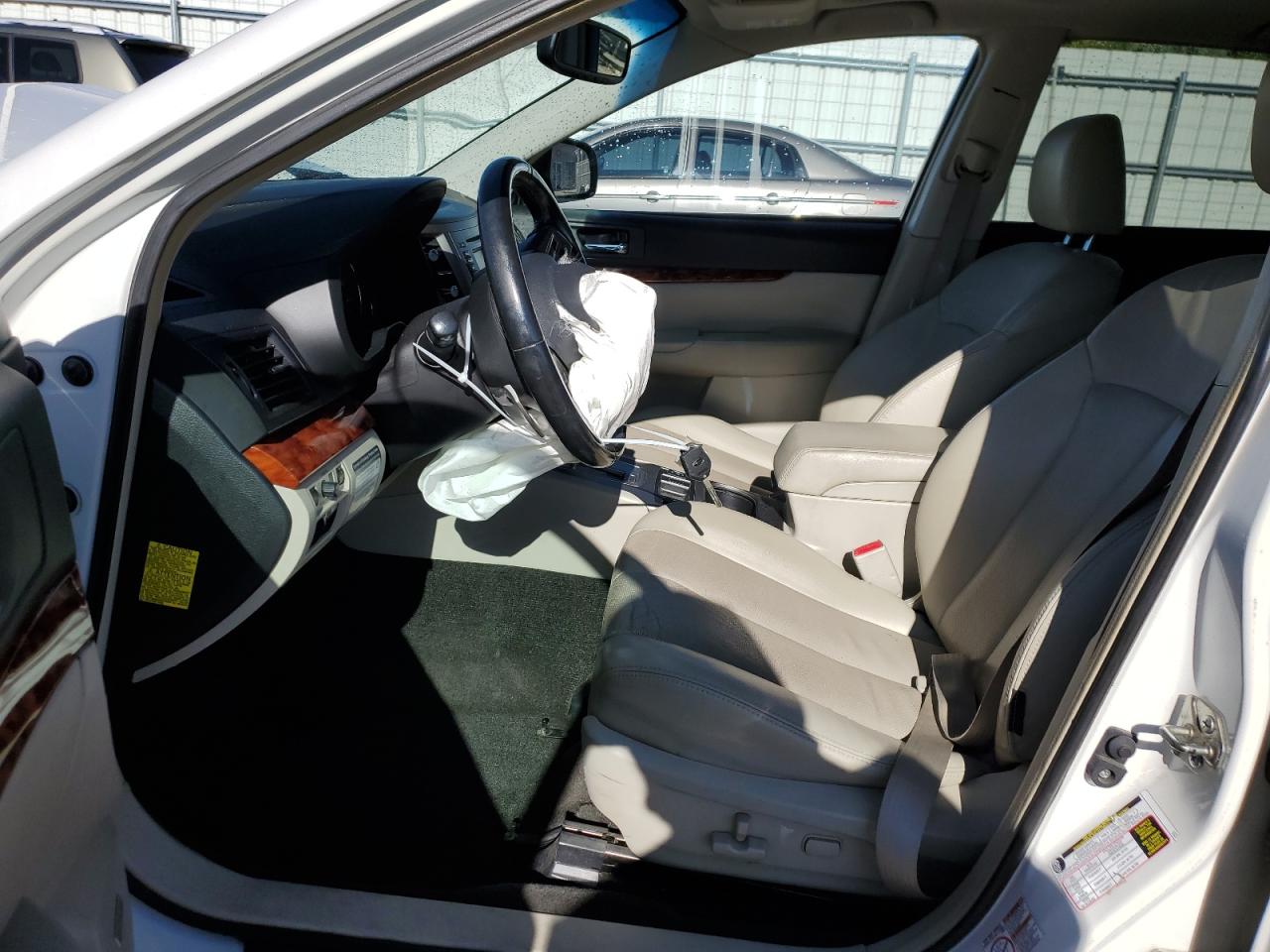 4S4BRCKC4C3270192 2012 Subaru Outback 2.5I Limited