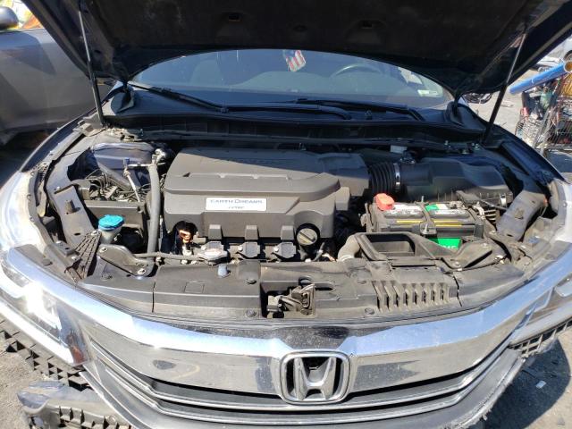 1HGCR3F82HA025006 Honda ACCORD EXL