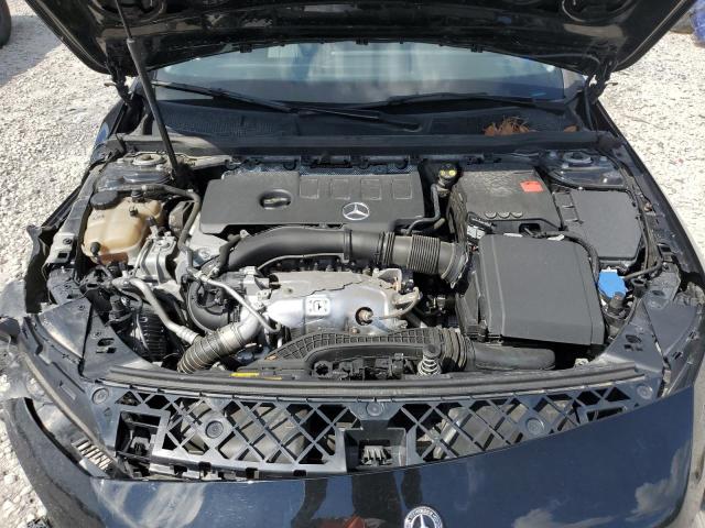WDD3G4EB5KW033947 Mercedes-Benz A 220