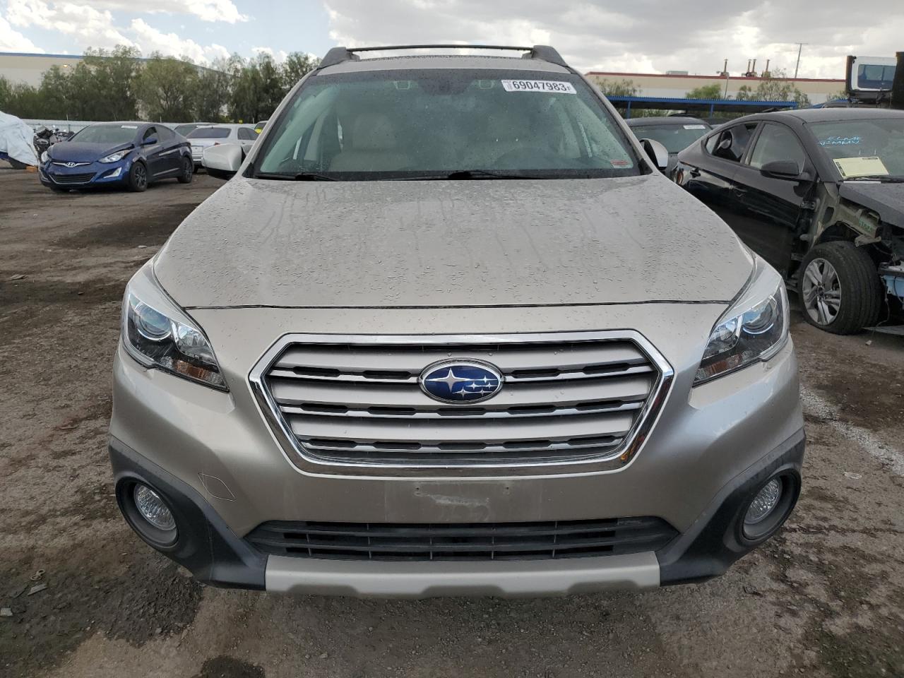 2017 Subaru Outback 3.6R Limited vin: 4S4BSENC4H3306739