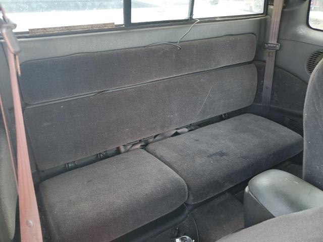 1B7GL22N5YS589475 2000 Dodge Dakota