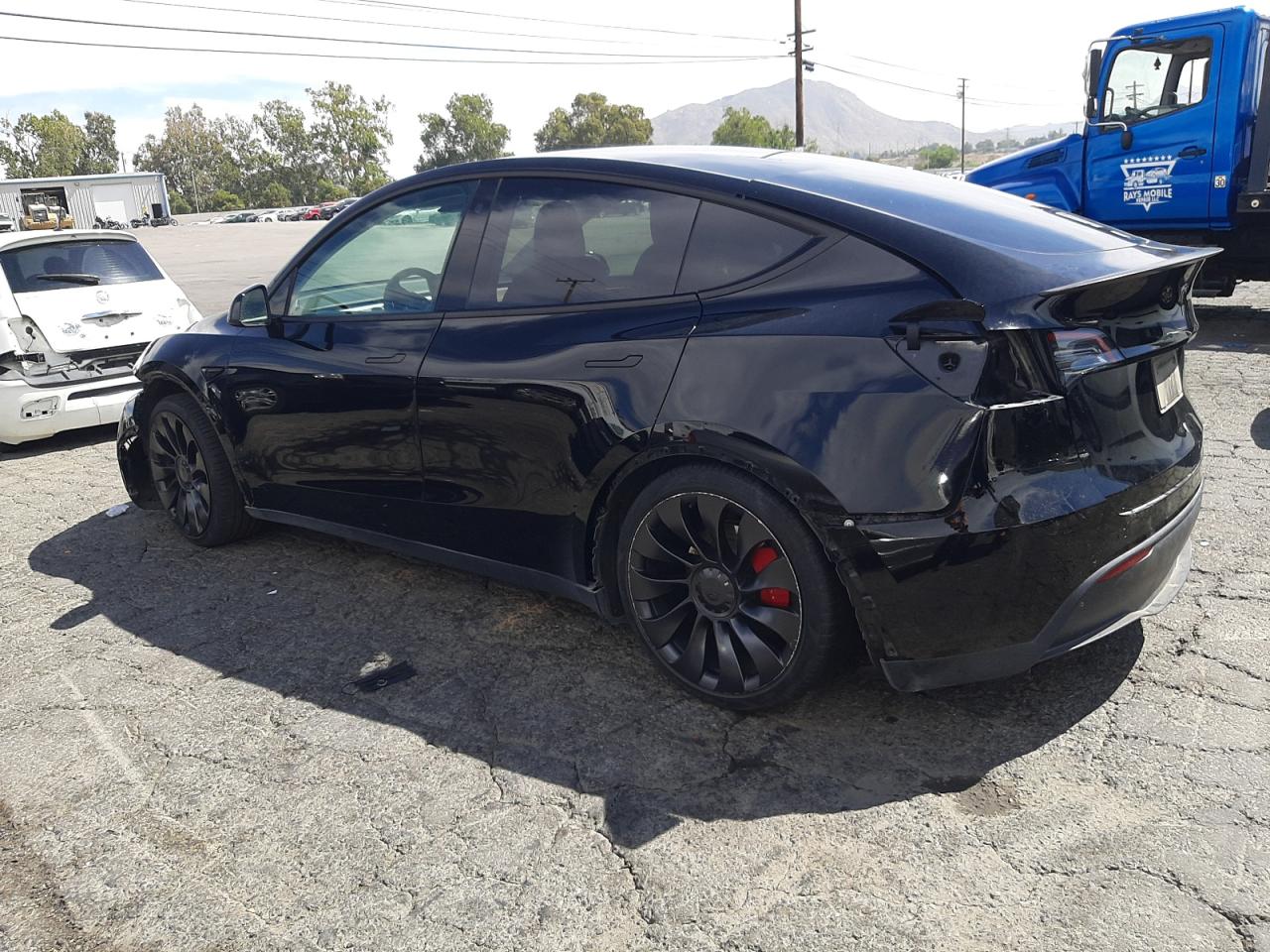 7SAYGDEF4NF574728 Tesla Model Y  2