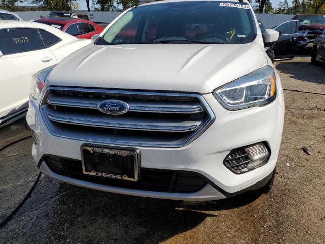 1FMCU9GD8HUA69291 Ford ESCAPE SE