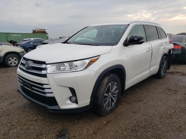 2017 Toyota Highlander SE