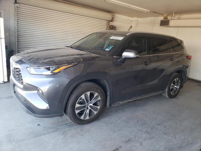 2022 Toyota Highlander Hybrid XLE