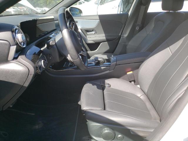 W1K3G4FBXNJ375930 Mercedes-Benz A 220 4matic