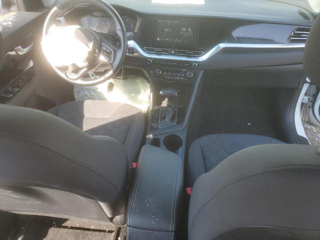 KNDCB3LC9N5548961 KIA NIRO LX