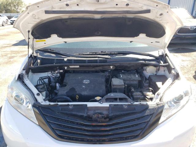 5TDZK3DC6FS682783 Toyota SIENNA