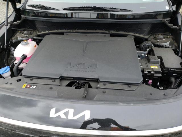 KNDCR3L1XP5045985 KIA Niro Wind