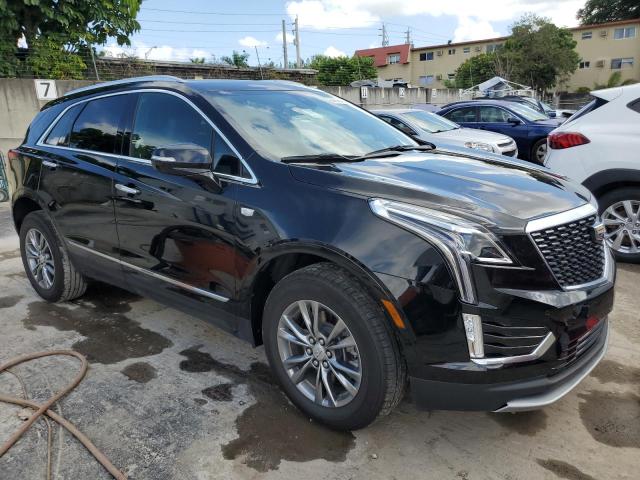 VIN 1GYKNDRS9PZ155927 2023 CADILLAC XT5 no.4