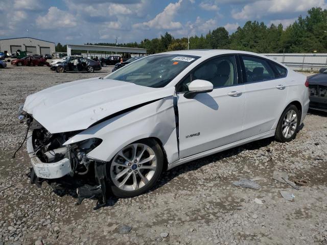 3FA6P0LU5KR121247 Ford Fusion SE