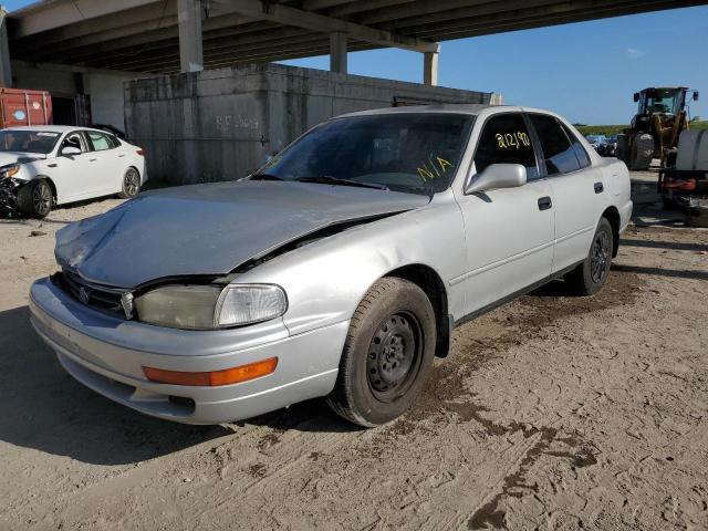 Vin: 4t1sk12e5nu152207, lot: 68035603, toyota camry le 1992 img_1