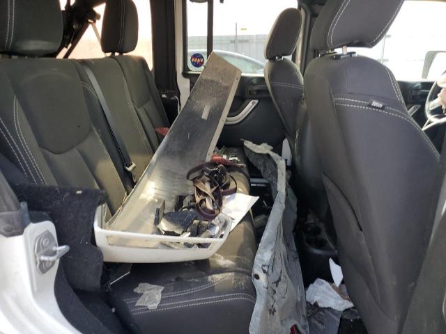 1C4HJWEG9JL928589 Jeep Wrangler Unlimited Sahara
