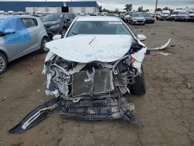 2T1BURHE9HC942258 Toyota COROLLA L