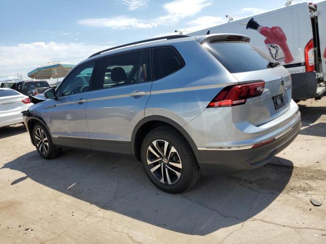 3VVRB7AX3PM071840 Volkswagen Tiguan S 2