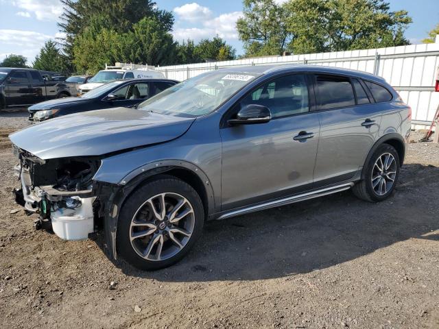 2016 Volvo V60 Cross Country Platinum