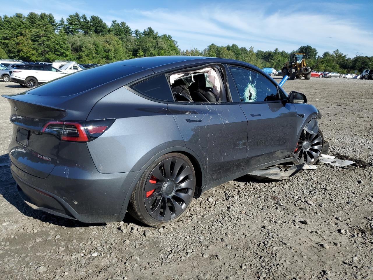 7SAYGDEF7NF401074 Tesla Model Y  3