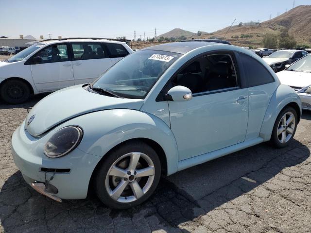 2010 Volkswagen New Beetle 