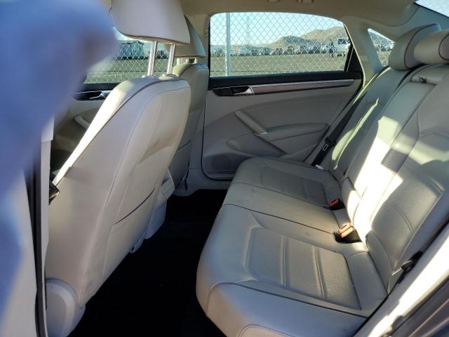 1VWAA7A34JC012040 Volkswagen PASSAT S