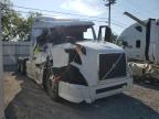 Lot #2936112255 2014 VOLVO VN VNL