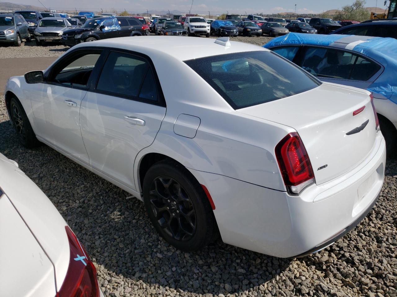 2C3CCAGG6KH586185 Chrysler 300 S 2