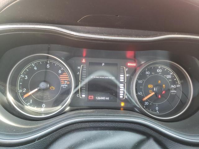 1C4PJLCB7KD332426 Jeep Cherokee Latitude