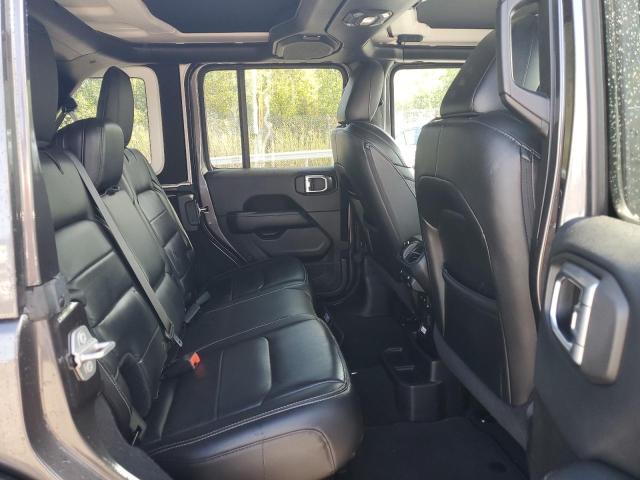 1C4HJXEG7JW125252 Jeep Wrangler Unlimited Sahara