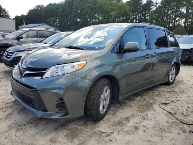 2018 Toyota Sienna LE