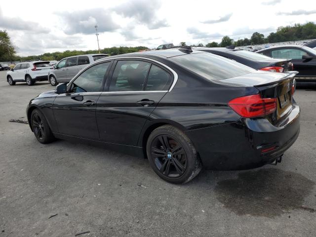 WBA8D9C5XHK677735 BMW 330 XI