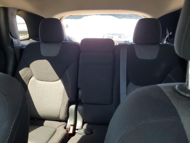 1C4PJLAS0HW577083 Jeep Cherokee Sport