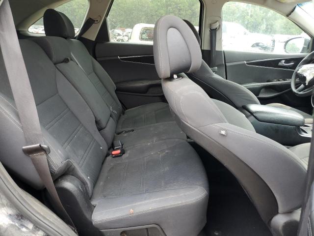 5XYPG4A34GG029483 KIA SORENTO LX